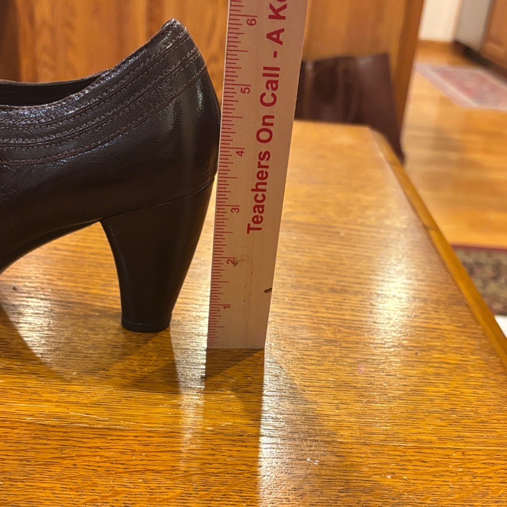 Clarks Women's Dark Brown Heels - Picture 10 of 15